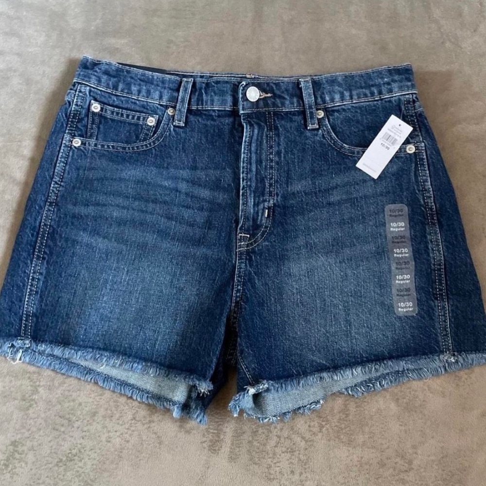 GAP Blue Jean Shorts Classic Cut-Off Style